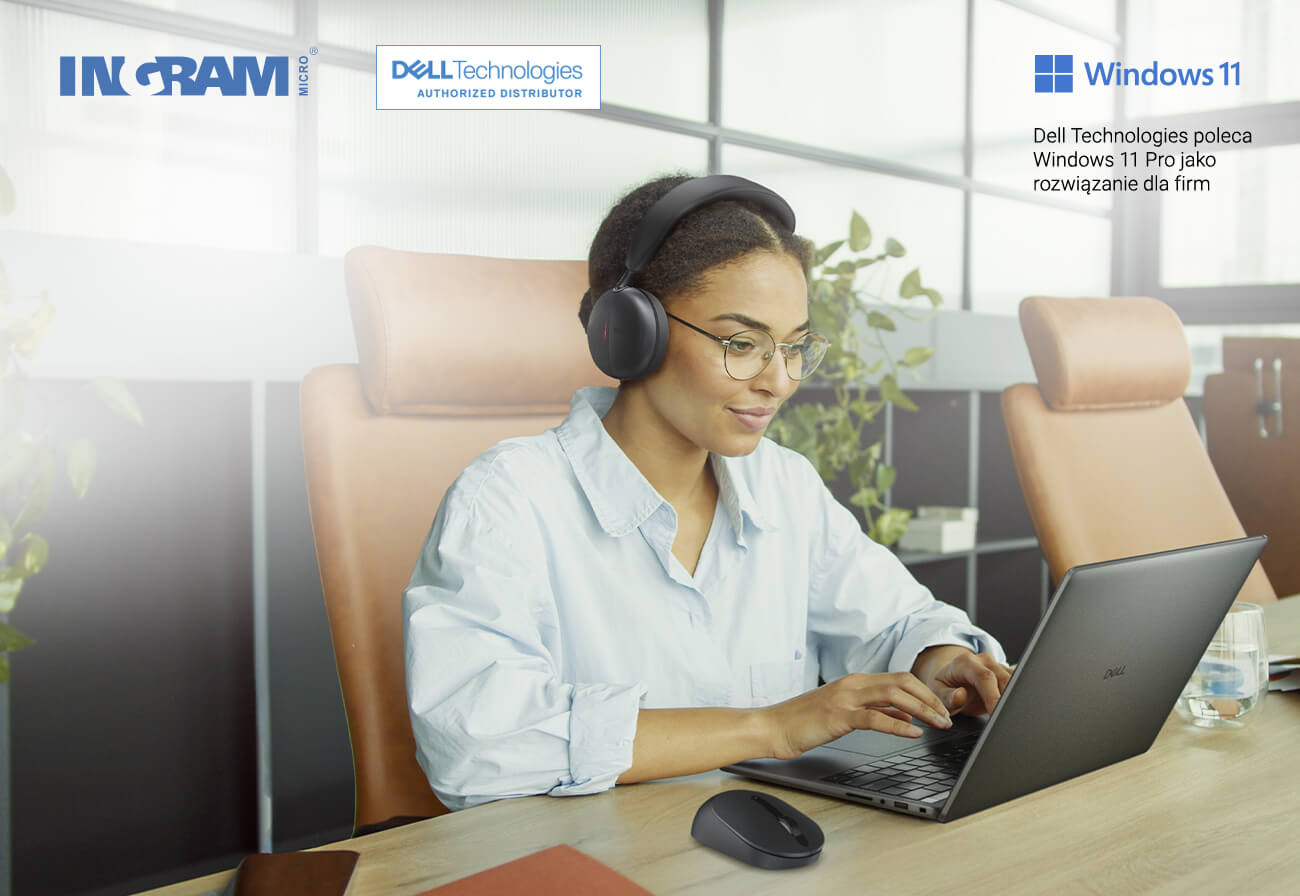 Kobieta pracująca na laptopie Dell Vostro, z&nbsp;logotypami Ingram Micro, Dell Technologies, Windows 11 oraz informacją 'Dell Technologies poleca Windows 11 Pro jako rozwiązanie dla firm' widocznymi w&nbsp;tle