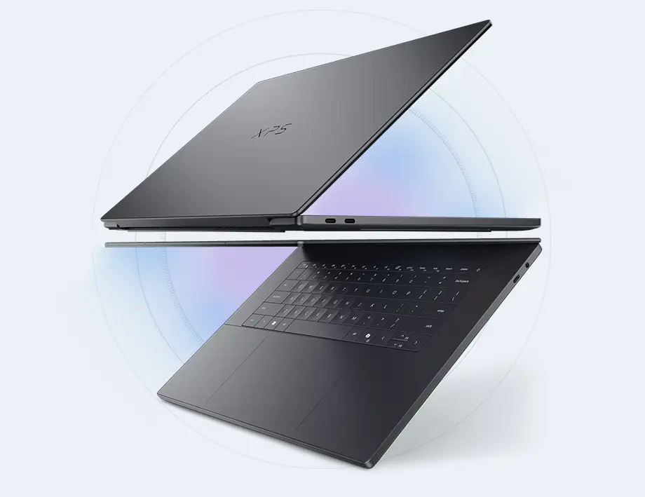 Widok na porty dwóch laptopów Dell XPS 16